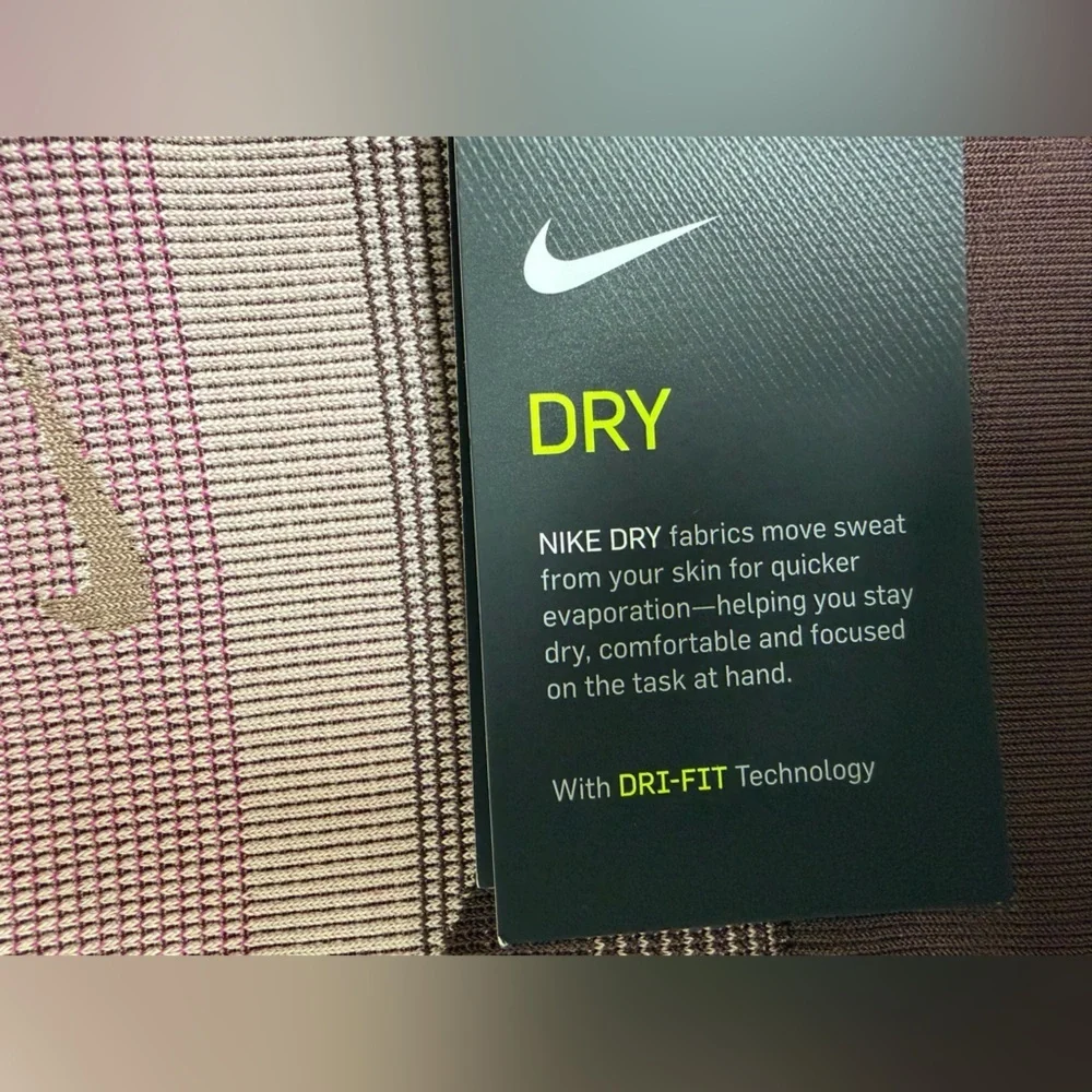 Nike Dri-FIT Sculpt Lux High Rise 7/8 Patterned Leggings Yoga Gym NWT Medium